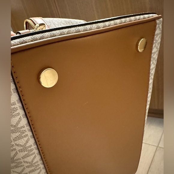 SOLD ❤️ Michael Kors Bedford Travel Extra-Large Logo Stripe Weekender Bag - Picture 14 of 14